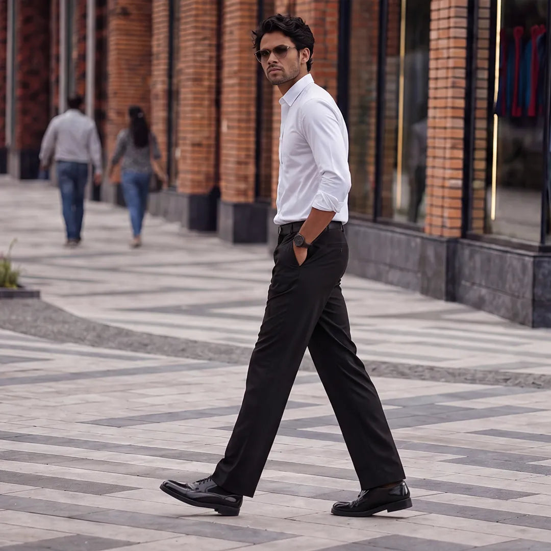 Wide-leg trousers that travel well