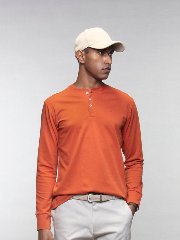 The henley tee