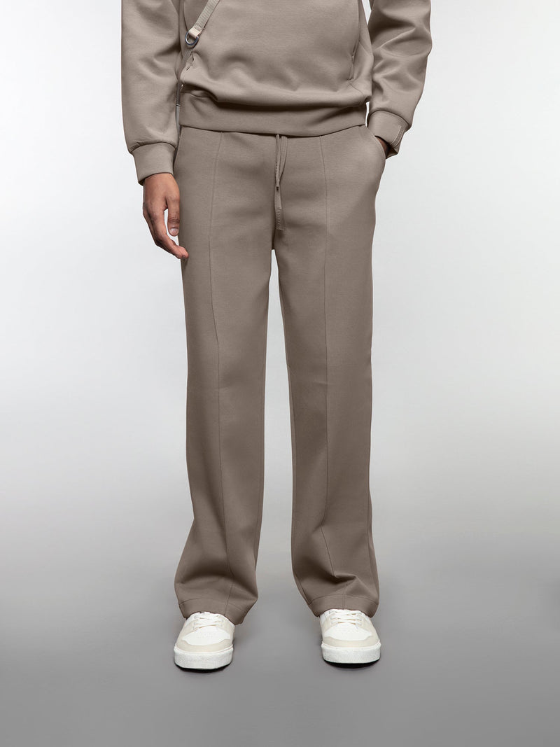 Wide-leg pants