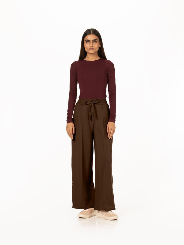 Wide-leg pants