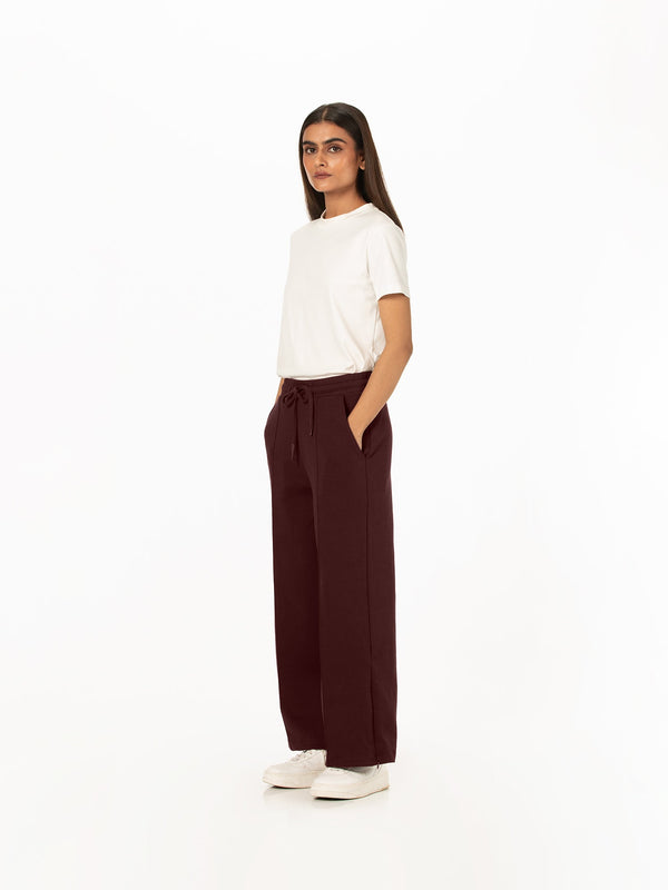 Wide-leg pants