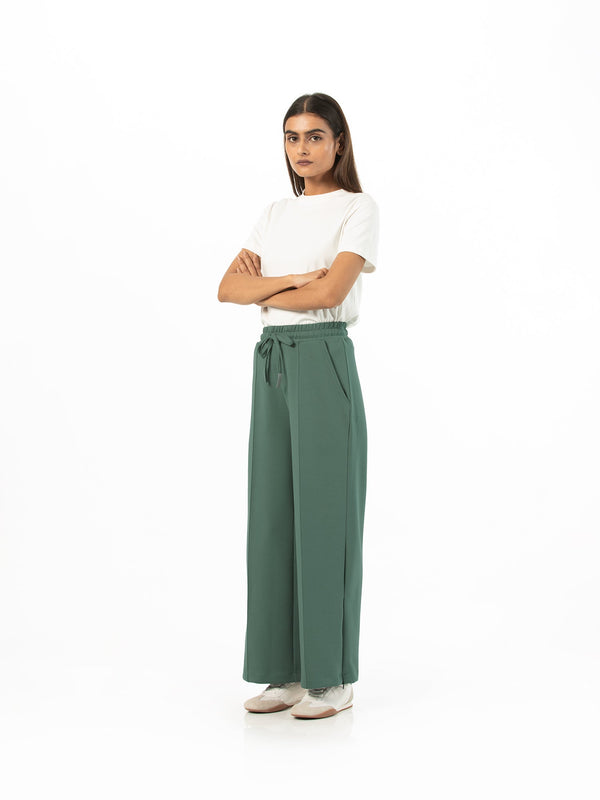 Wide-leg pants