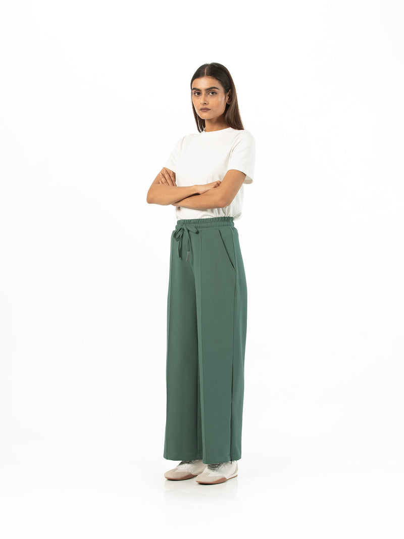 Wide-leg pants
